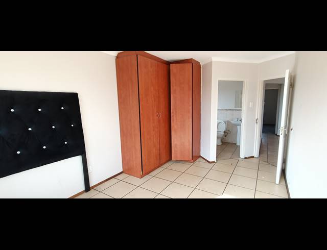 2 BEDROOM APARTMENT TO LET IN REYNO RIDGE